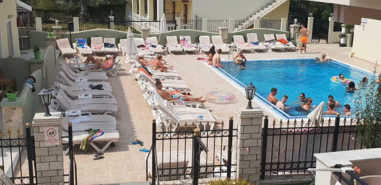Villa Kormos Kávos Esterno foto